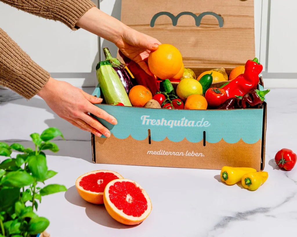 Caja de Freshquita con frutas